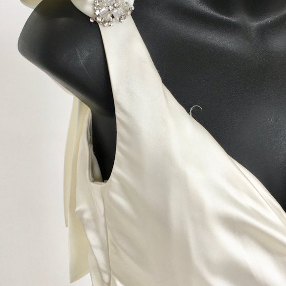 Sophia Tolli Size 06 Ivory A-Line Wedding Gown - Picture 4 of 10